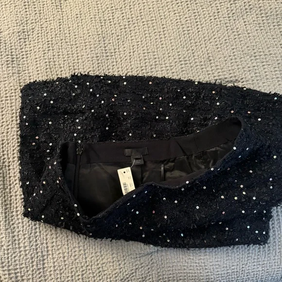 NWT J. Crew Pencil Skirt- Size 10 - Picture 5 of 8